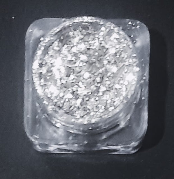 Opera Iridescent Flakes Highlighter (Silver)
